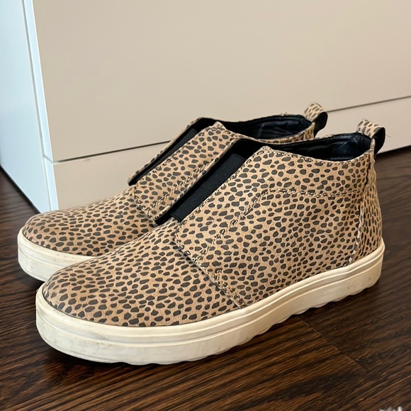 Universal Thread Shoes - Animal Print Shoes